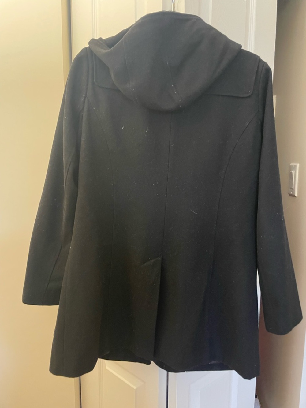 Black Hooded Toggle Coat - Women's Classic Winter Jacket Michael Kors size M - Picture 2 of 3